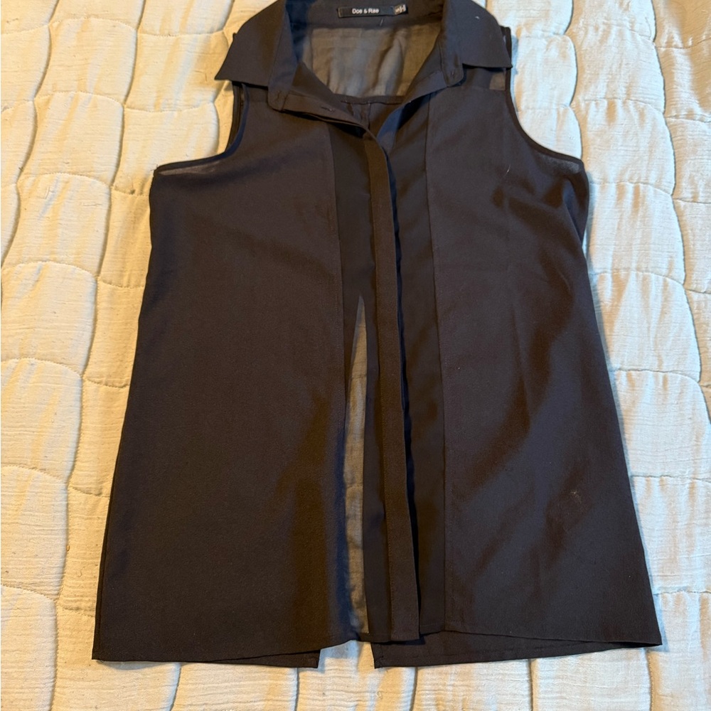 Doe & Rae Black Sleeveless Blouse